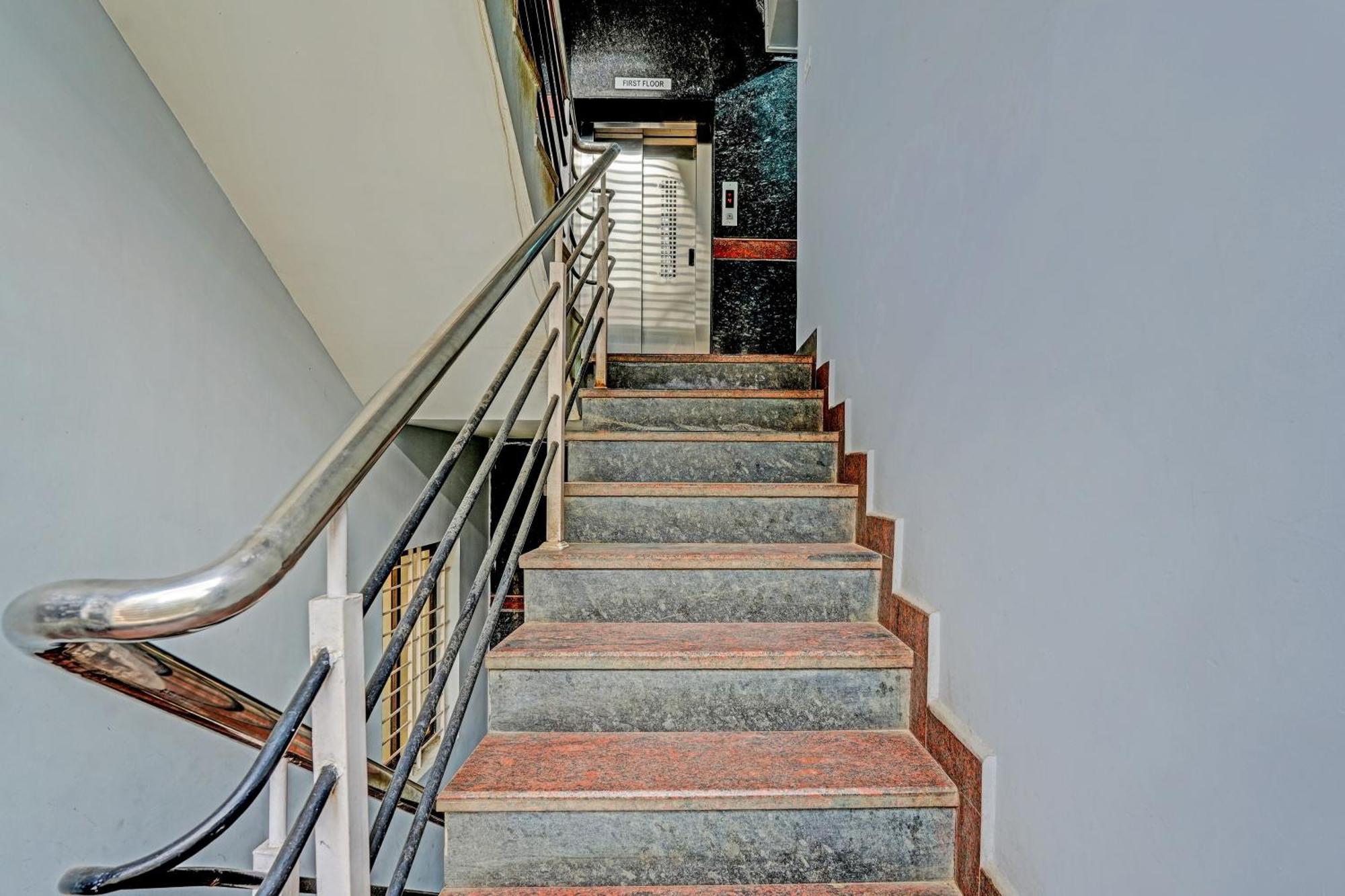Hotel O Skylark Service Apartment Bangalore Exteriör bild